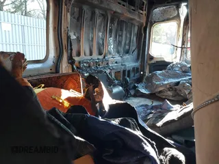 2015 Ford Transit с VIN 1FTSW3XV5FKA48407, выставлен на аукционе IAAI как лот 41359013 с пробегом 145 120 миль миль и . История ставок и продаж доступна на DreamBid. Изображение 8.