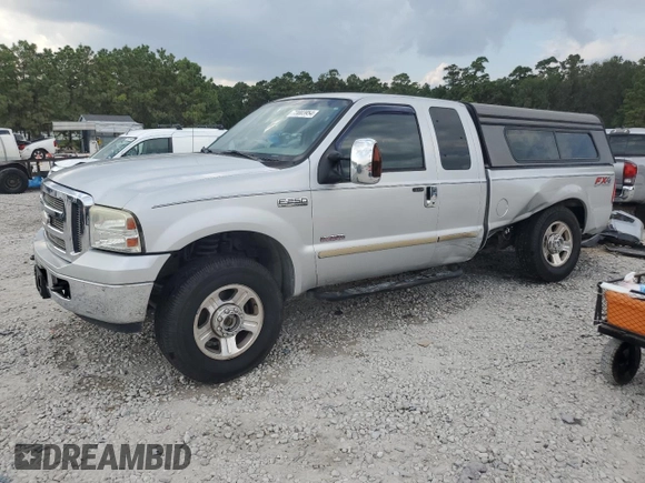 2006 Ford Super Duty F-250 XL with VIN 1FTSX21P16EA36349, listed as a Copart auction lot 73003954 with 277,435 mi miles and Salvage Title. Bid and sale history available at carsss.com. Image 1.
