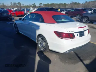 2016 Mercedes-Benz E 400 with VIN WDDKK6FF8GF324652, listed as a IAAI auction lot 41326518 with 166,521 mi miles and . Bid and sale history available at carsss.com. Image 3.