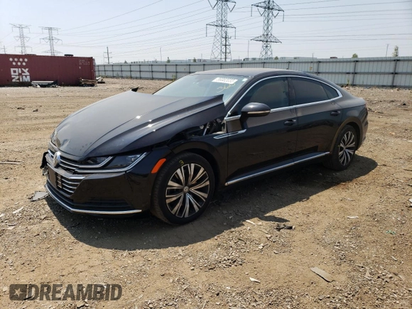 2020 Volkswagen Arteon SE с VIN WVWBR7ANXLE015582, выставлен на аукционе Copart как лот 56882033 с пробегом 57 704 миль миль и . История ставок и продаж доступна на DreamBid. Изображение 1.