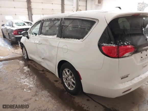 2024 Chrysler Voyager LX with VIN 2C4RC1CG6RR108087, listed as a IAAI auction lot 41894597 with 3,062 mi miles. Bid and sale history available at carsss.com. Image 3.