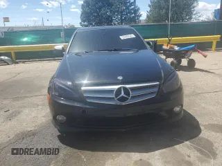 2009 Mercedes-Benz C 300 Sport z VIN WDDGF81X29R054096, wystawiony jako Copart lot #57433145 z przebiegiem 168 489 mil mil oraz Czysty tytuł • Clean title. Historia ofert i sprzedaży dostępna na DreamBid. Obrazek 5.