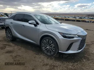 2024 Lexus RX 350h z VIN 2T2BBMCA4RC040708, wystawiony jako Copart lot #43822995 z przebiegiem 11 630 mil mil oraz Szkoda całkowita • Salvage title. Historia ofert i sprzedaży dostępna na DreamBid. Obrazek 4.