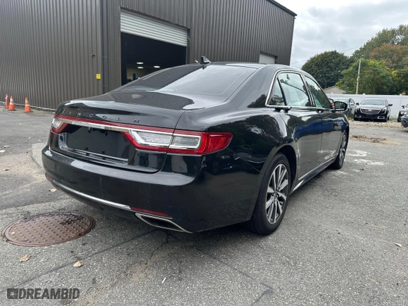 2018 Lincoln Continental Livery with VIN 1LN6L9HK0J5602697, listed as a Copart auction lot 80021564 with 96,640 mi miles and Clean Title. Bid and sale history available at carsss.com. Image 4.