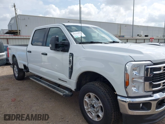 2025 Ford F-250 XL with VIN 1FT7W2BT9SEC54537, listed as a IAAI auction lot 42714592 with 6,334 mi miles and . Bid and sale history available at DreamBid. Image 13.