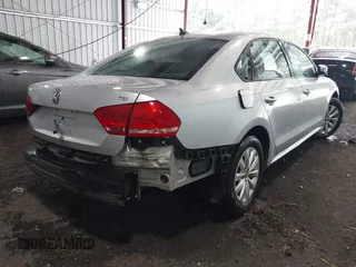 2014 Volkswagen Passat S with VIN 1VWAT7A33EC104563, listed as a IAAI auction lot 42471984 with 122,926 mi miles and . Bid and sale history available at DreamBid. Image 4.