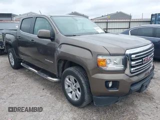 2016 GMC Canyon 2WD SLE with VIN 1GTG5CE34G1154106, listed as a IAAI auction lot 41451107 with 245,087 mi miles. Bid and sale history available at carsss.com. Image 1.