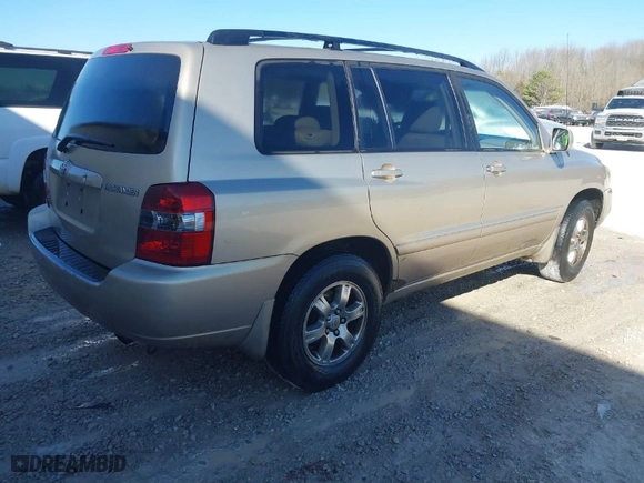 2005 Toyota Highlander with VIN JTEDP21AX50052397, listed as a IAAI auction lot 41703701 with 288,975 mi miles. Bid and sale history available at carsss.com. Image 4.
