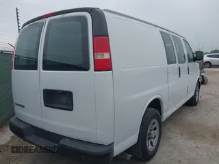 2009 Chevrolet Express Cargo z VIN 1GCFG15X091101256, wystawiony jako IAAI lot #41876722 z przebiegiem 205 406 mil mil oraz . Historia ofert i sprzedaży dostępna na DreamBid. Obrazek 4.