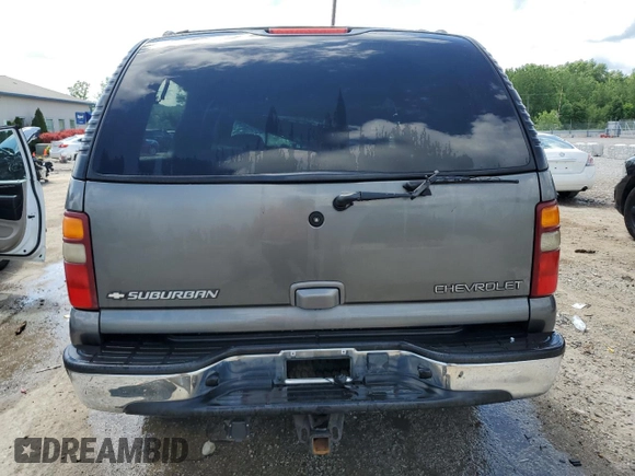 2002 Chevrolet Suburban LT z VIN 3GNGK26G82G294276, wystawiony jako Copart lot #56399015 z przebiegiem 187 305 mil mil oraz Nie do naprawy • Non repairable. Historia ofert i sprzedaży dostępna na DreamBid. Obrazek 6.