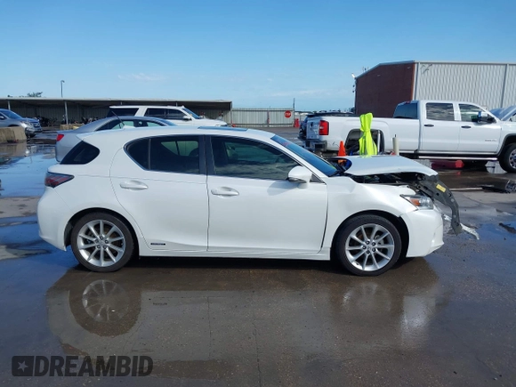 2013 Lexus CT 200h with VIN JTHKD5BH8D2164389, listed as a IAAI auction lot 42078280 with 141,300 mi miles and . Bid and sale history available at DreamBid. Image 13.