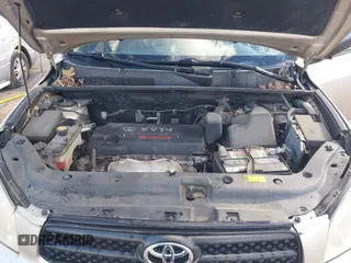 2007 Toyota RAV4 with VIN JTMZD33V376037863, listed as a IAAI auction lot 41678656 with 197,911 mi miles. Bid and sale history available at carsss.com. Image 10.