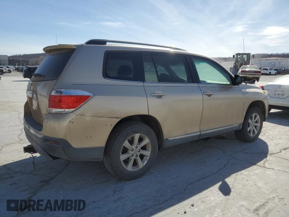 2011 Toyota Highlander z VIN 5TDBK3EHXBS058703, wystawiony jako Copart lot #50528895 z przebiegiem 185 124 mil mil oraz Czysty tytuł • Clean title. Historia ofert i sprzedaży dostępna na DreamBid. Obrazek 3.