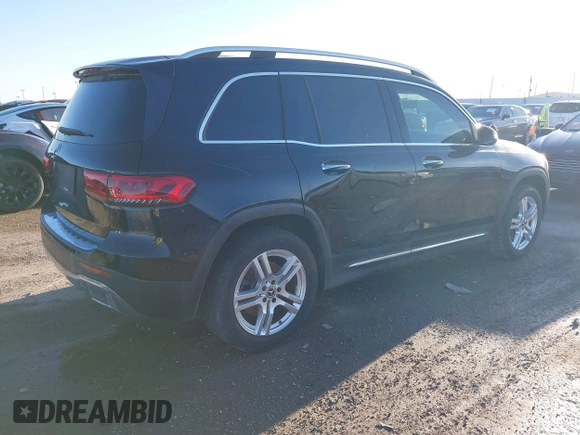 2020 Mercedes-Benz GLB 250 z VIN WDC4M4GB3LW006004, wystawiony jako IAAI lot #41214662 z przebiegiem 46 653 mil mil oraz . Historia ofert i sprzedaży dostępna na DreamBid. Obrazek 4.