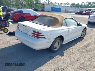 1995 Ford Mustang with VIN 1FALP4442SF243571, listed as a IAAI auction lot 42306376 with 227,445 mi miles and . Bid and sale history available at DreamBid. Image 4.