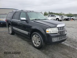 2011 Lincoln Navigator with VIN 5LMJJ2J5XBEJ04548, listed as a Copart auction lot 52440525 with 266,999 mi miles and Salvage title. Bid and sale history available at DreamBid. Image 4.