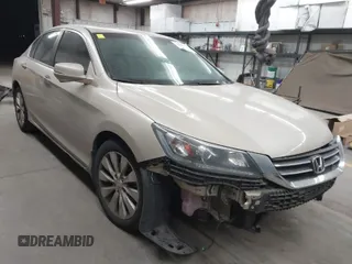 2013 Honda Accord Sdn EX-L with VIN 1HGCR2F84DA093540, listed as a IAAI auction lot 41933156 with 63,100 mi miles. Bid and sale history available at carsss.com. Image 1.