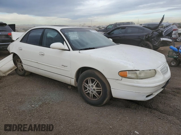 2001 Buick Regal LS with VIN 2G4WB55K511118798, listed as a Copart auction lot 82173184 with Not Provided miles and Salvage Title. Bid and sale history available at carsss.com. Image 4.