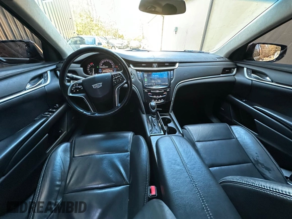 2018 Cadillac XTS Livery z VIN 2G61U5S38J9125061, wystawiony jako Copart lot #81455864 z przebiegiem 219 673 mil mil oraz Czysty tytuł • Clean title. Historia ofert i sprzedaży dostępna na DreamBid. Obrazek 9.