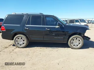 2012 Lincoln Navigator z VIN 5LMJJ2J56CEL07597, wystawiony jako IAAI lot #41732470 z przebiegiem 189 141 mil mil oraz . Historia ofert i sprzedaży dostępna na DreamBid. Obrazek 14.
