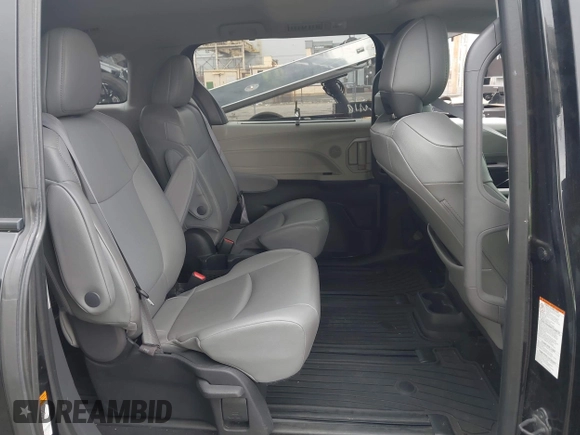 2022 Toyota Sienna XLE with VIN 5TDYRKEC8NS123217, listed as a IAAI auction lot 41904442 with 73,802 mi miles. Bid and sale history available at carsss.com. Image 8.