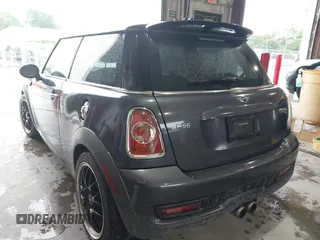2012 MINI Hardtop S with VIN WMWSV3C53CTY17546, listed as a IAAI auction lot 42312660 with 100,188 mi miles and . Bid and sale history available at DreamBid. Image 3.
