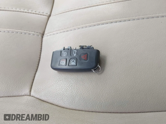 2016 Land Rover LR4 HSE with VIN SALAG2V68GA796101, listed as a IAAI auction lot 42578555 with 132,376 mi miles and . Bid and sale history available at DreamBid. Image 11.