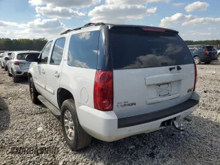 2007 GMC Yukon SLE with VIN 1GKFK13097R145375, listed as a Copart auction lot 72036914 with 0 mi miles and Clean Title. Bid and sale history available at carsss.com. Image 2.