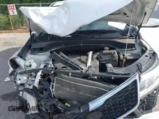 2015 Kia Sorento LX with VIN 5XYKT3A61FG561833, listed as a IAAI auction lot 42016426 with 130,907 mi miles and . Bid and sale history available at carsss.com. Image 10.