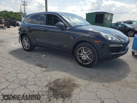 2014 Porsche Cayenne Diesel z VIN WP1AF2A2XELA38306, wystawiony jako Copart lot #63601805 z przebiegiem 136 341 mil mil oraz Szkoda całkowita • Salvage title. Historia ofert i sprzedaży dostępna na DreamBid. Obrazek 4.