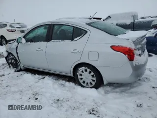2013 Nissan Versa S with VIN 3N1CN7AP0DL895634, listed as a Copart auction lot 87633665 with 80,053 mi miles and Salvage title. Bid and sale history available at DreamBid. Image 2.