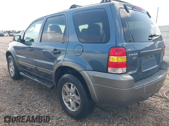 2005 Ford Escape XLT with VIN 1FMYU03195KB77469, listed as a IAAI auction lot 42292011 with 225,358 mi miles and . Bid and sale history available at DreamBid. Image 3.