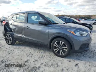 2020 Nissan Kicks SV with VIN 3N1CP5CV9LL535206, listed as a Copart auction lot 82087204 with 61,088 mi miles and Salvage Title. Bid and sale history available at carsss.com. Image 4.