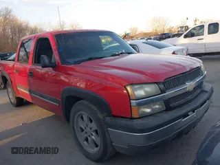2005 Chevrolet Silverado 1500 LS with VIN 2GCEC13T951377849, listed as a IAAI auction lot 41820491 with 199,878 mi miles. Bid and sale history available at carsss.com. Image 1.