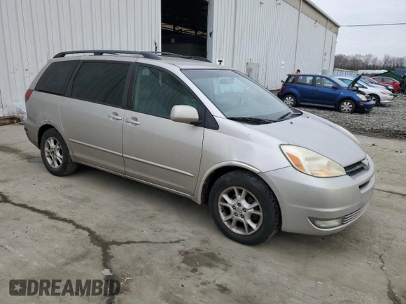 2004 Toyota Sienna XLE with VIN 5TDZA22C24S215695, listed as a Copart auction lot 88263905 with 223,847 mi miles and Clean Title. Bid and sale history available at carsss.com. Image 4.
