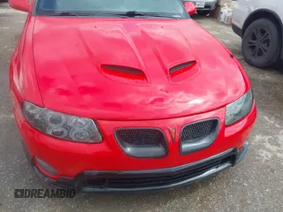 2005 Pontiac GTO with VIN 6G2VX12U85L372125, listed as a IAAI auction lot 41713551 with 149,103 mi miles. Bid and sale history available at carsss.com. Image 6.