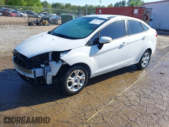 2015 Ford Fiesta SE with VIN 3FADP4BJXFM202690, listed as a IAAI auction lot 41993030 with 194,924 mi miles. Bid and sale history available at carsss.com. Image 18.