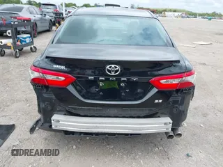 2018 Toyota Camry LE z VIN 4T1B11HK6JU158382, wystawiony jako IAAI lot #42185532 z przebiegiem 94 802 mil mil oraz . Historia ofert i sprzedaży dostępna na DreamBid. Obrazek 17.