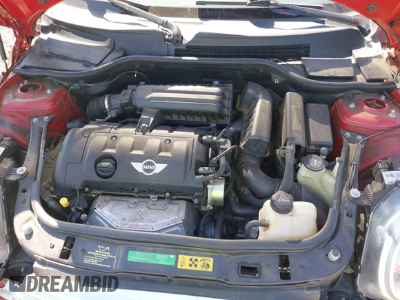 2010 MINI Hardtop with VIN WMWMF3C57ATU78437, listed as a IAAI auction lot 42754446 with 73,907 mi miles and . Bid and sale history available at DreamBid. Image 10.