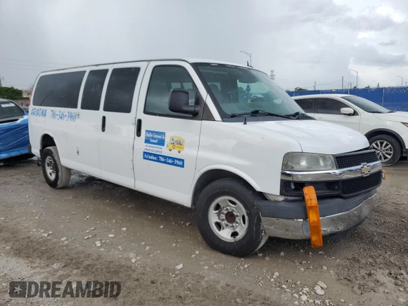 2014 Chevrolet Express Passenger LT z VIN 1GAZG1FG2E1154233, wystawiony jako Copart lot #63480385 z przebiegiem Nie podano mil oraz Nie do naprawy • Non repairable. Historia ofert i sprzedaży dostępna na DreamBid. Obrazek 4.