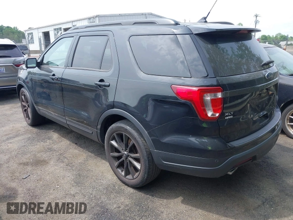 2018 Ford Explorer XLT with VIN 1FM5K7D85JGC38939, listed as a IAAI auction lot 42094891 with 122,399 mi miles and . Bid and sale history available at DreamBid. Image 3.