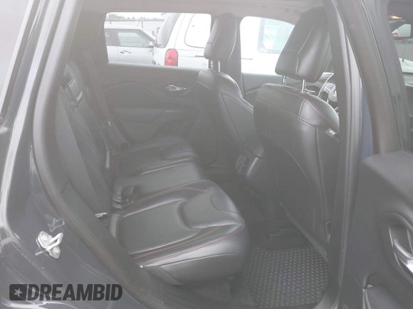 2017 Jeep Cherokee Trailhawk z VIN 1C4PJMBS2HW532974, wystawiony jako IAAI lot #42523785 z przebiegiem 74 272 mil mil oraz . Historia ofert i sprzedaży dostępna na DreamBid. Obrazek 8.