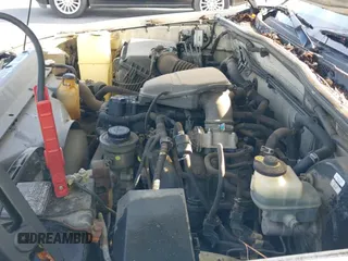 2010 Toyota Tacoma with VIN 5TENX4CN8AZ678464, listed as a IAAI auction lot 41552440 with 262,004 mi miles and . Bid and sale history available at DreamBid. Image 19.