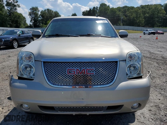 2013 GMC Yukon Denali with VIN 1GKS2EEF2DR276957, listed as a Copart auction lot 66677844 with 159,597 mi miles and Salvage Title. Bid and sale history available at carsss.com. Image 5.