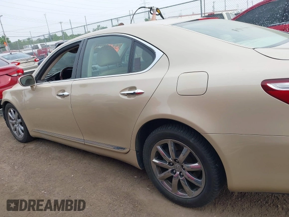 2007 Lexus LS 460 with VIN JTHBL46F775033849, listed as a IAAI auction lot 42426122 with 255,911 mi miles and . Bid and sale history available at DreamBid. Image 15.