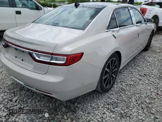 2020 Lincoln Continental Reserve with VIN 1LN6L9RP9L5604607, listed as a Copart auction lot 59477094 with 17,649 mi miles and Salvage Title. Bid and sale history available at carsss.com. Image 3.