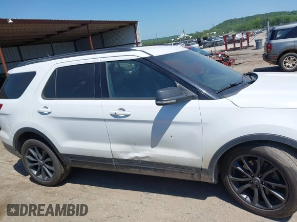2018 Ford Explorer XLT with VIN 1FM5K7D85JGA13050, listed as a IAAI auction lot 42238472 with 174,082 mi miles and . Bid and sale history available at DreamBid. Image 14.