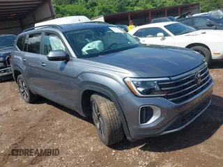 2024 Volkswagen Atlas SE z VIN 1V2HR2CA8RC535094, wystawiony jako IAAI lot #42261647 z przebiegiem 36 505 mil mil oraz . Historia ofert i sprzedaży dostępna na DreamBid. Obrazek 1.