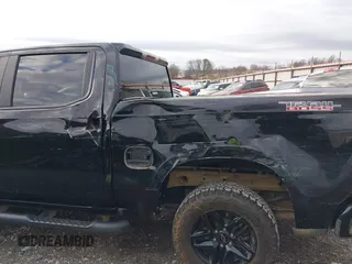 2021 Chevrolet Silverado 1500 LT Trail Boss with VIN 1GCPYFEDXMZ130455, listed as a IAAI auction lot 41140924 with 52,293 mi miles and . Bid and sale history available at DreamBid. Image 19.