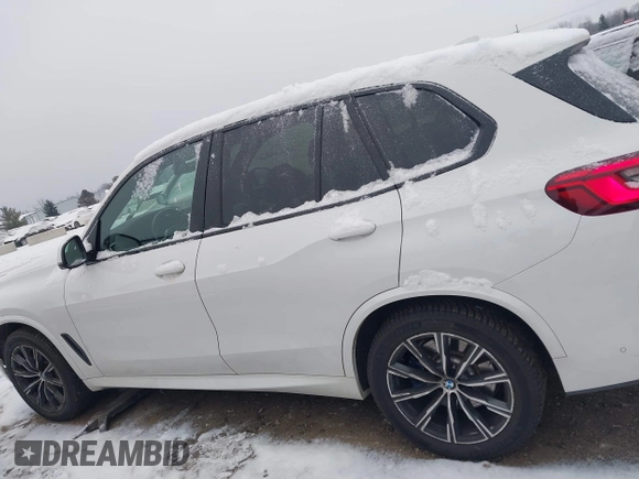 2020 BMW X5 M50i with VIN 5UXJU4C09LLE45658, listed as a IAAI auction lot 41307154 with 69,936 mi miles and . Bid and sale history available at DreamBid. Image 14.